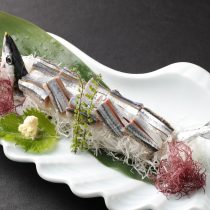 根室のとろ秋刀魚姿造り