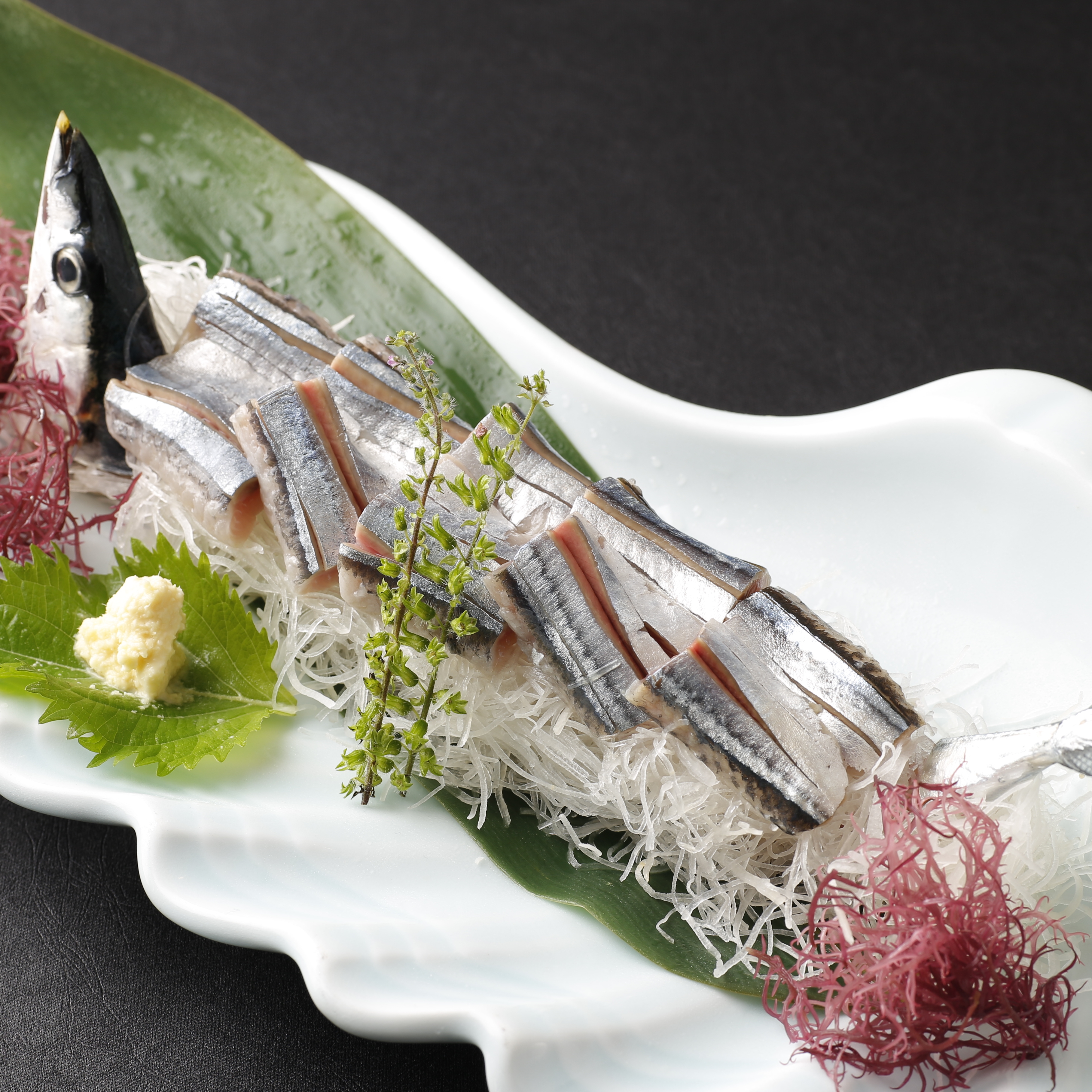 根室のとろ秋刀魚姿造り
